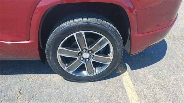 used 2018 GMC Acadia car, priced at $19,999