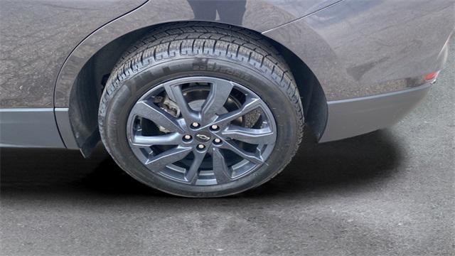 used 2022 Chevrolet Equinox car, priced at $21,077