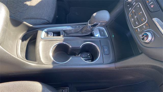 used 2022 Chevrolet Equinox car, priced at $22,194
