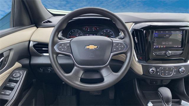 used 2023 Chevrolet Traverse car, priced at $32,300