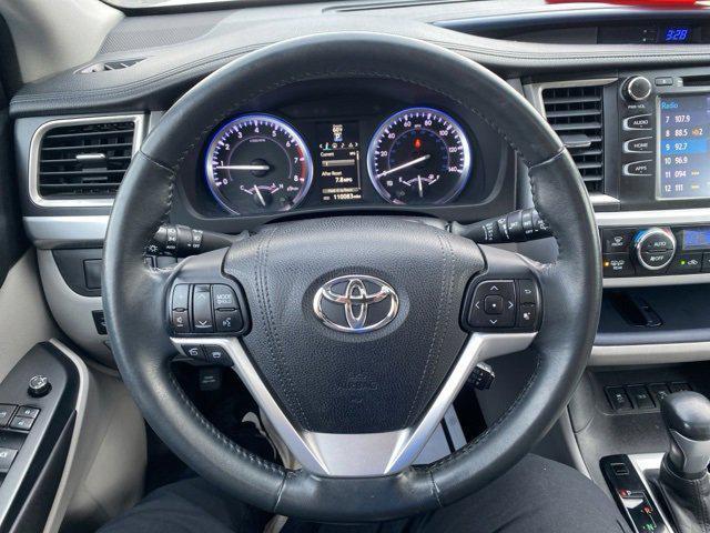 used 2016 Toyota Highlander car, priced at $19,889