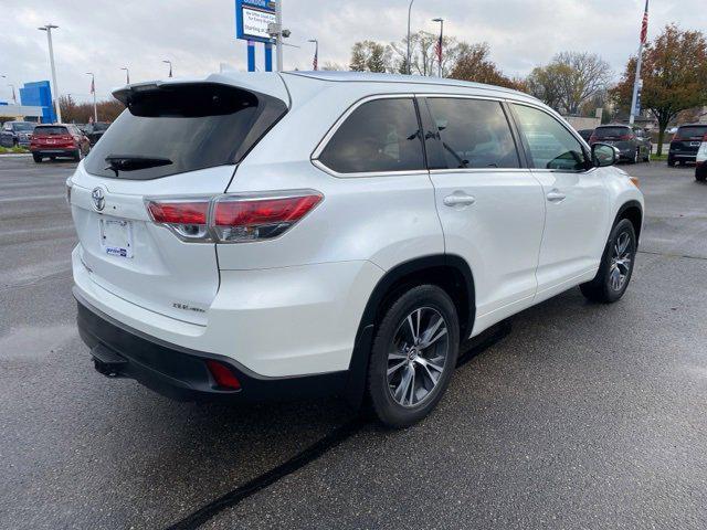 used 2016 Toyota Highlander car, priced at $19,889