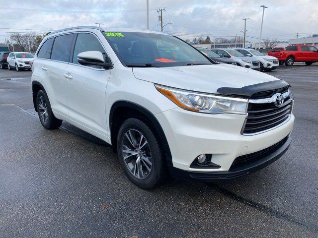 used 2016 Toyota Highlander car, priced at $19,889