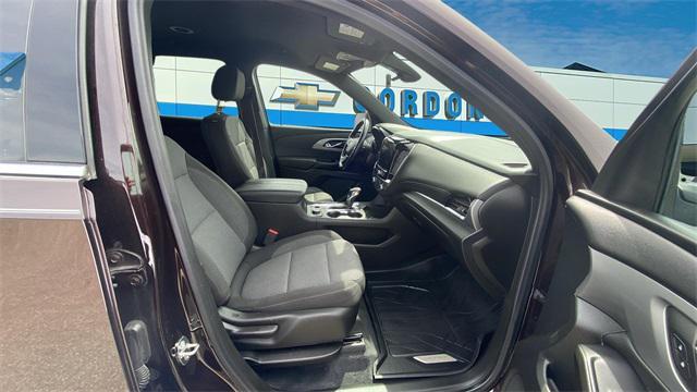 used 2022 Chevrolet Traverse car, priced at $29,932