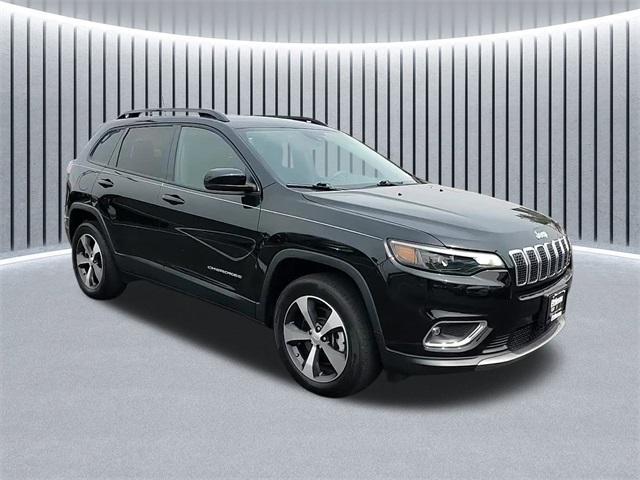 used 2022 Jeep Cherokee car, priced at $28,196