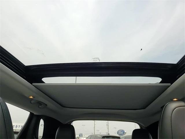 used 2022 Jeep Cherokee car, priced at $27,194