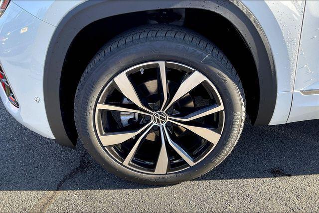 new 2026 Volkswagen Atlas Cross Sport car, priced at $54,991