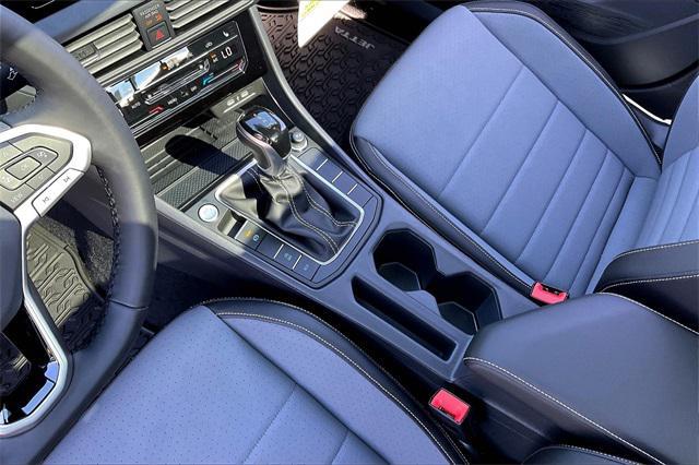 new 2025 Volkswagen Jetta car, priced at $27,214