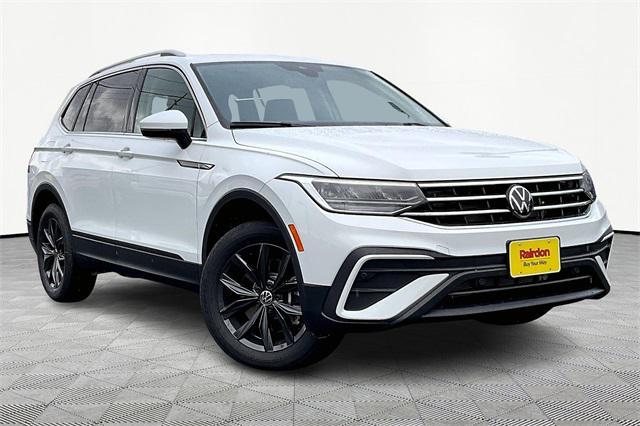 new 2024 Volkswagen Tiguan car, priced at $33,721