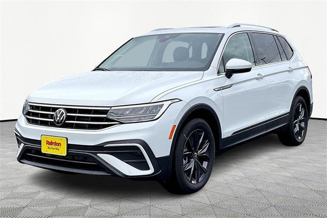 new 2024 Volkswagen Tiguan car, priced at $33,721