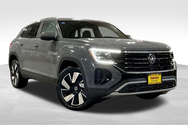 new 2025 Volkswagen Atlas Cross Sport car, priced at $39,451