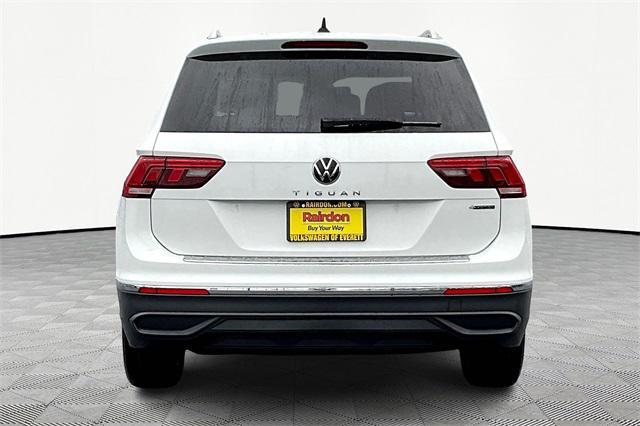 new 2024 Volkswagen Tiguan car, priced at $33,256