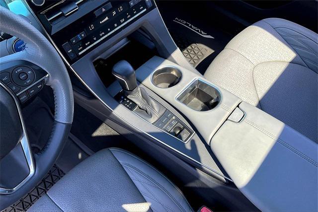 used 2020 Toyota Avalon Hybrid car, priced at $27,379