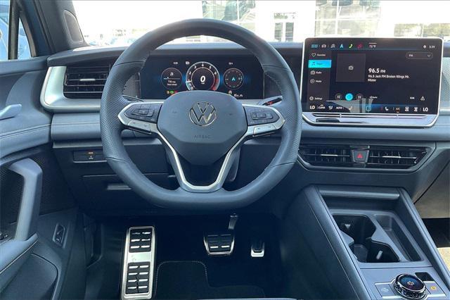new 2025 Volkswagen Tiguan car, priced at $39,809