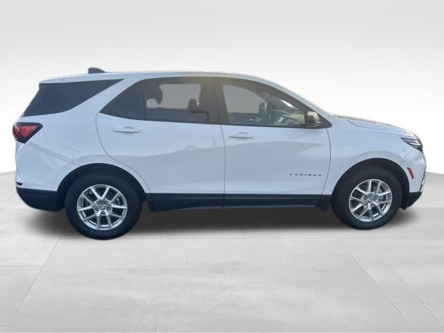 used 2022 Chevrolet Equinox car, priced at $20,000