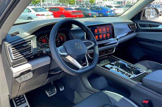 new 2025 Volkswagen Atlas car, priced at $48,514