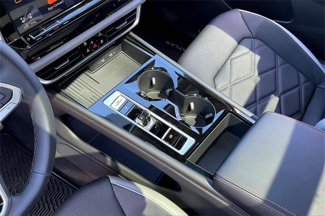 new 2025 Volkswagen Atlas car, priced at $48,514