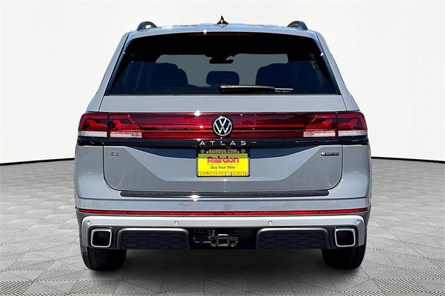 new 2025 Volkswagen Atlas car, priced at $48,514