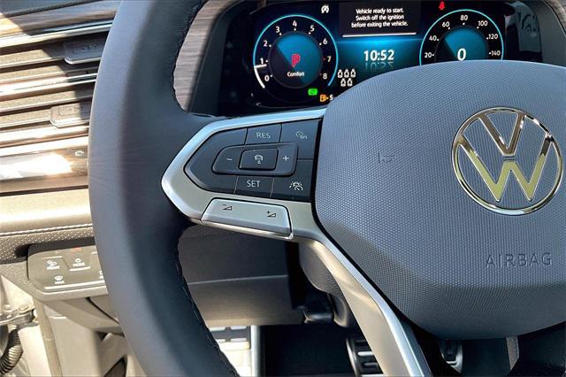 new 2025 Volkswagen Atlas car, priced at $54,244