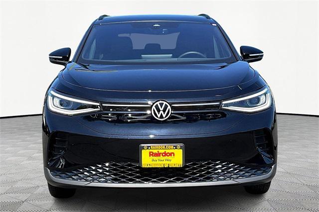 new 2025 Volkswagen ID.4 car, priced at $51,176