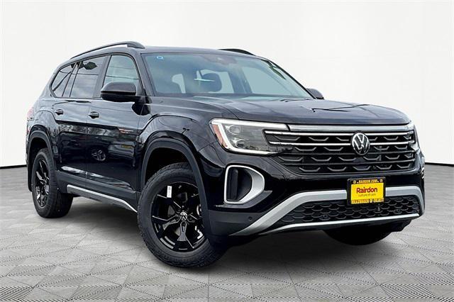 new 2025 Volkswagen Atlas car, priced at $47,756