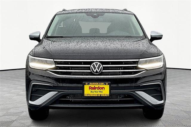 new 2024 Volkswagen Tiguan car, priced at $32,056