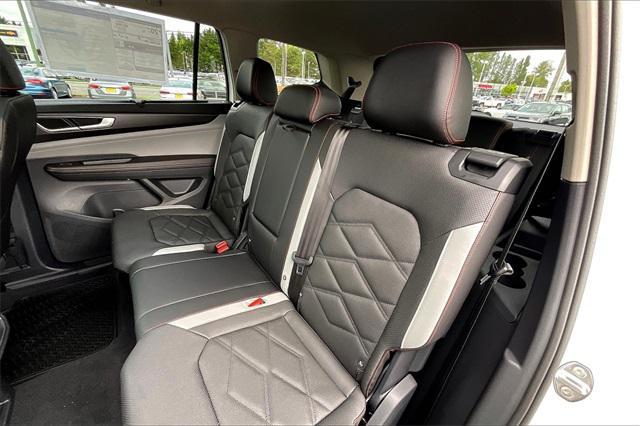 new 2025 Volkswagen Atlas car, priced at $47,059