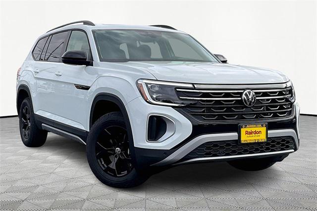 new 2025 Volkswagen Atlas car, priced at $47,059