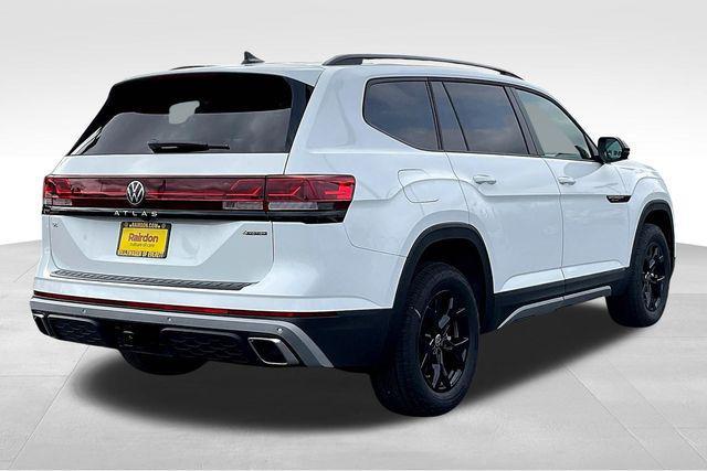 new 2025 Volkswagen Atlas car, priced at $44,499