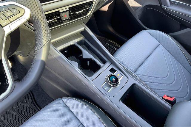 new 2025 Volkswagen Tiguan car, priced at $38,829