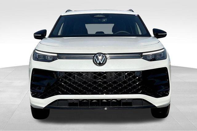 new 2025 Volkswagen Tiguan car, priced at $38,829