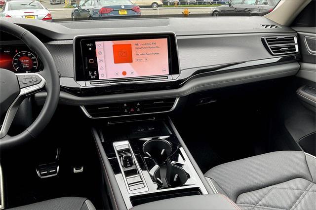 new 2025 Volkswagen Atlas car, priced at $48,754