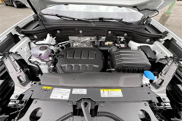 new 2025 Volkswagen Atlas car, priced at $54,699