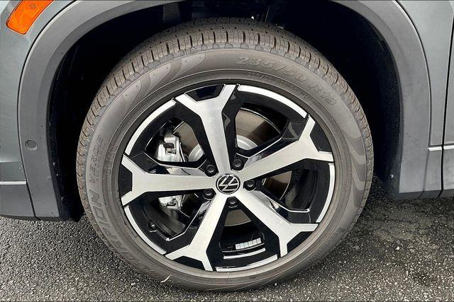 new 2025 Volkswagen Tiguan car, priced at $36,077