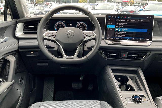 new 2025 Volkswagen Tiguan car, priced at $36,077