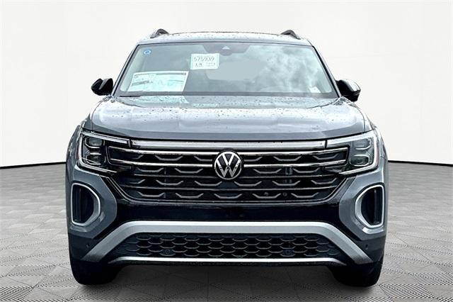 new 2024 Volkswagen Atlas car, priced at $51,741