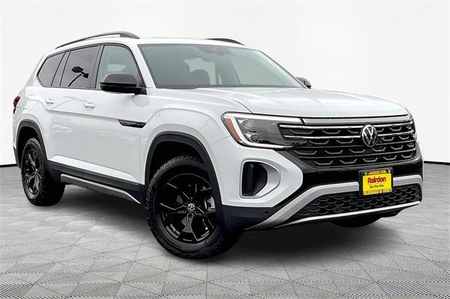 new 2025 Volkswagen Atlas car, priced at $48,474