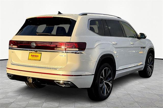 new 2025 Volkswagen Atlas car, priced at $55,394