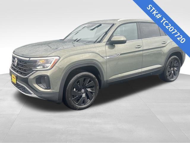 new 2026 Volkswagen Atlas Cross Sport car, priced at $48,441
