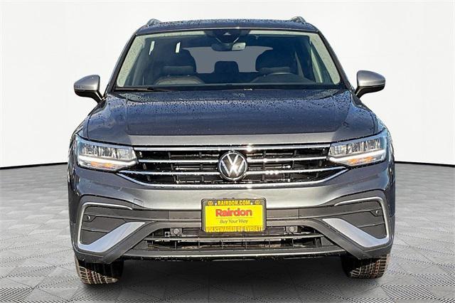 new 2024 Volkswagen Tiguan car, priced at $33,256