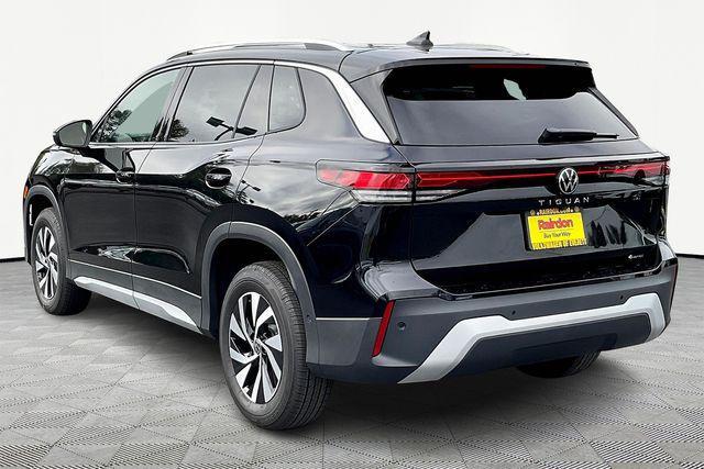 new 2025 Volkswagen Tiguan car, priced at $32,077