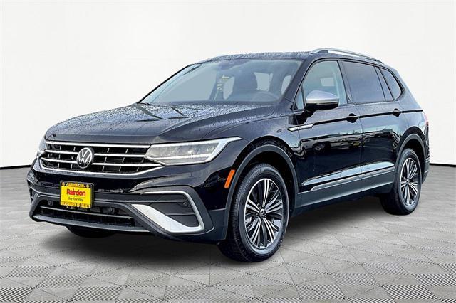 new 2024 Volkswagen Tiguan car, priced at $33,256