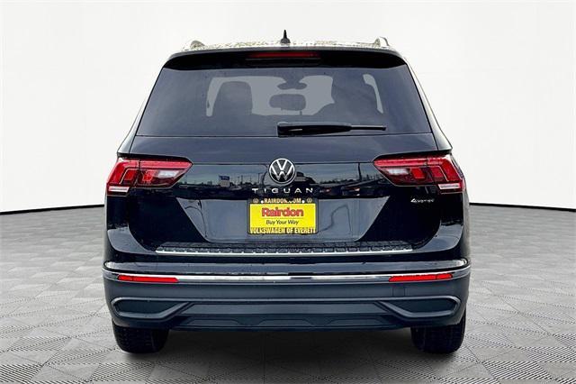 new 2024 Volkswagen Tiguan car, priced at $33,256