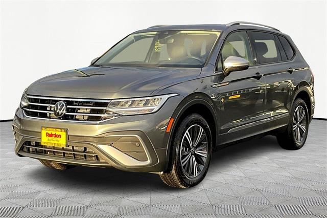 new 2024 Volkswagen Tiguan car, priced at $33,256