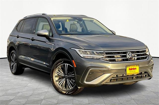 new 2024 Volkswagen Tiguan car, priced at $33,256