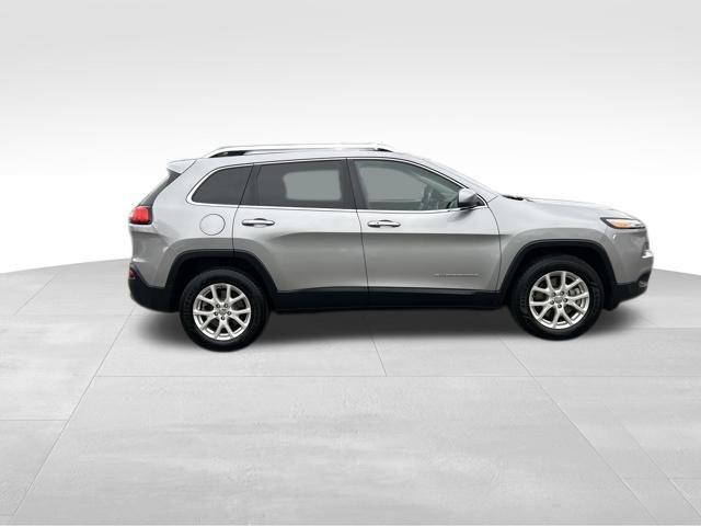 used 2016 Jeep Cherokee car, priced at $11,500