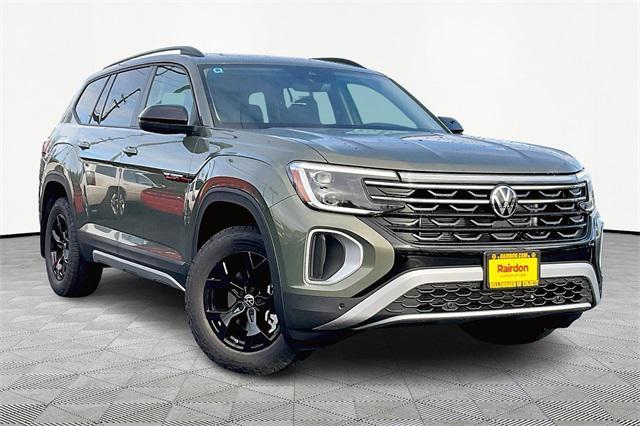 new 2025 Volkswagen Atlas car, priced at $47,061