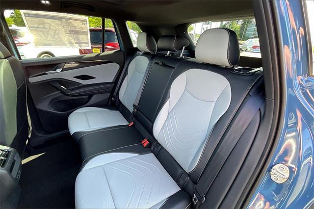 new 2025 Volkswagen Tiguan car, priced at $39,414