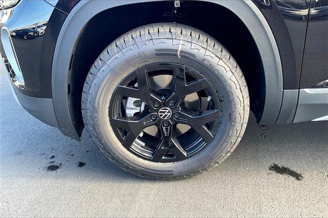 new 2025 Volkswagen Atlas car, priced at $47,779
