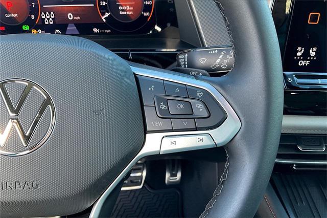 new 2025 Volkswagen Atlas car, priced at $47,779